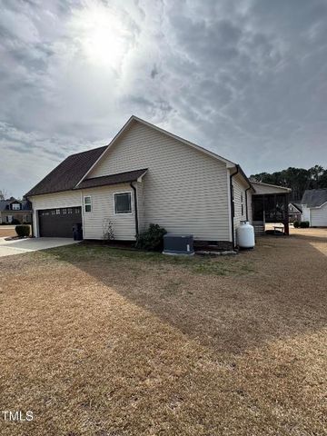 194 Wood Valley Drive, Four Oaks, NC 27524