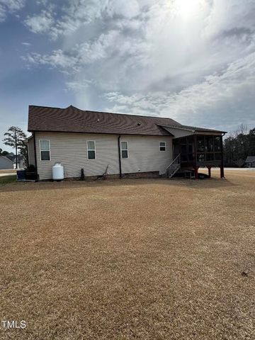 194 Wood Valley Drive, Four Oaks, NC 27524