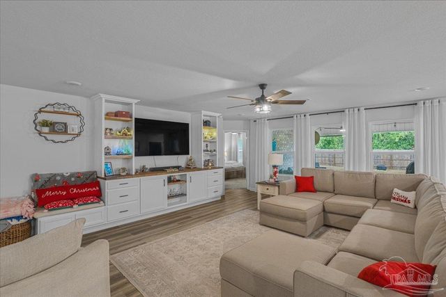 9776 Millee Loop, Pensacola, FL 32526