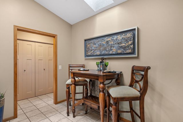 3421 Meadow Court, Bettendorf, IA 52722