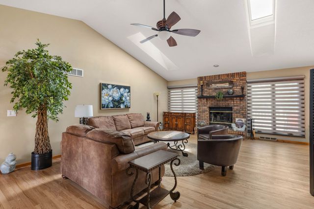 3421 Meadow Court, Bettendorf, IA 52722