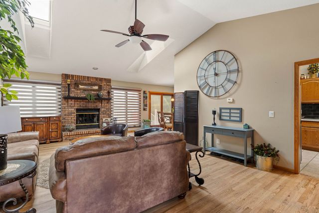 3421 Meadow Court, Bettendorf, IA 52722
