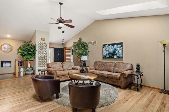 3421 Meadow Court, Bettendorf, IA 52722