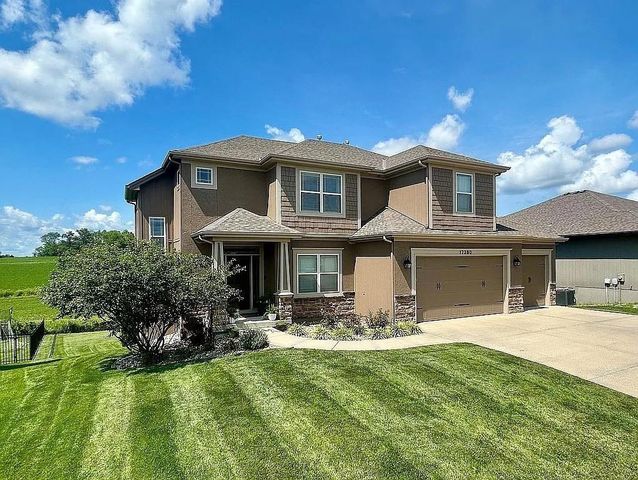17380 NW 130th Terrace, Platte City, MO 64079