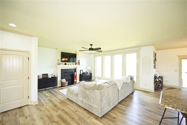 17380 NW 130th Terrace, Platte City, MO 64079