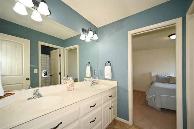 17380 NW 130th Terrace, Platte City, MO 64079