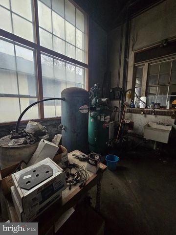 404 MONROEVILLE RD, Monroeville, NJ 08343