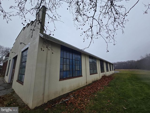 404 MONROEVILLE RD, Monroeville, NJ 08343