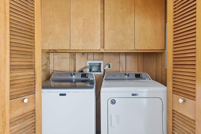 225 Dogwood Drive, Chesterton, IN 46304