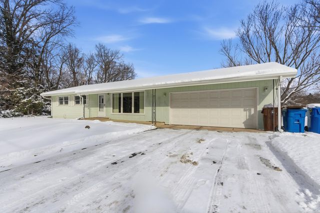225 Dogwood Drive, Chesterton, IN 46304