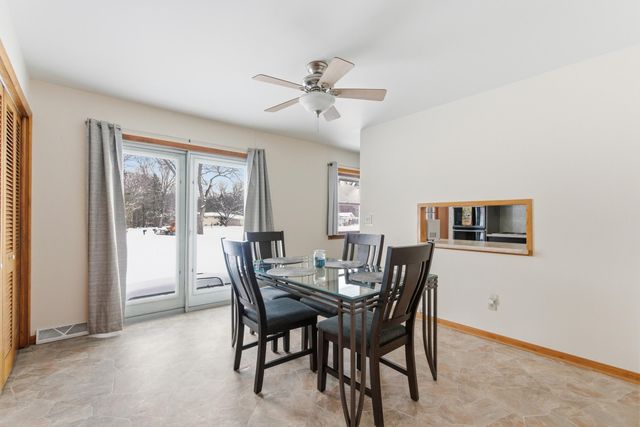 225 Dogwood Drive, Chesterton, IN 46304