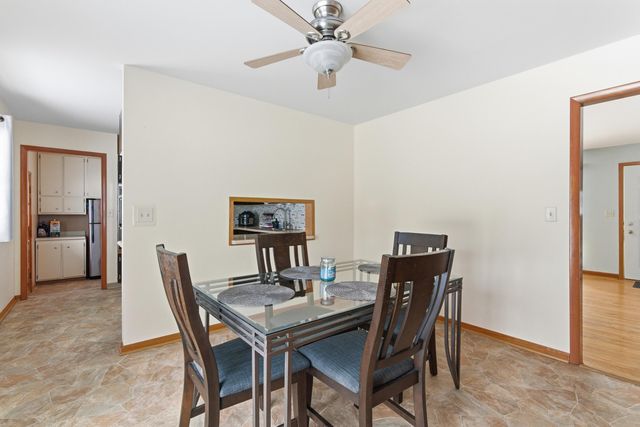 225 Dogwood Drive, Chesterton, IN 46304