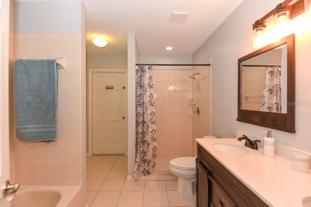24 LAKE VISTA WAY, Ormond Beach, FL 32174