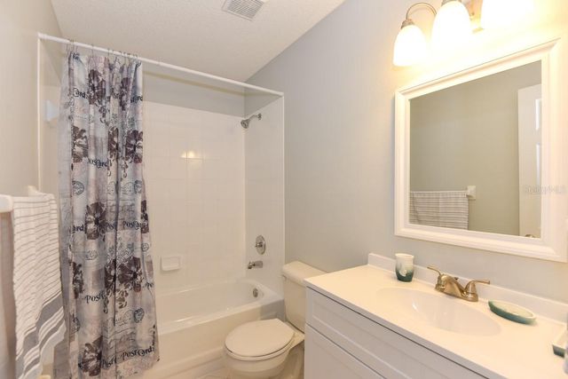 24 LAKE VISTA WAY, Ormond Beach, FL 32174