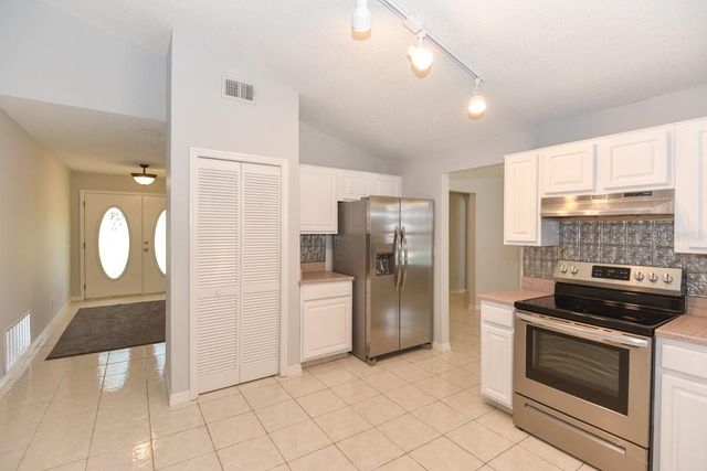 24 LAKE VISTA WAY, Ormond Beach, FL 32174