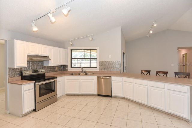 24 LAKE VISTA WAY, Ormond Beach, FL 32174