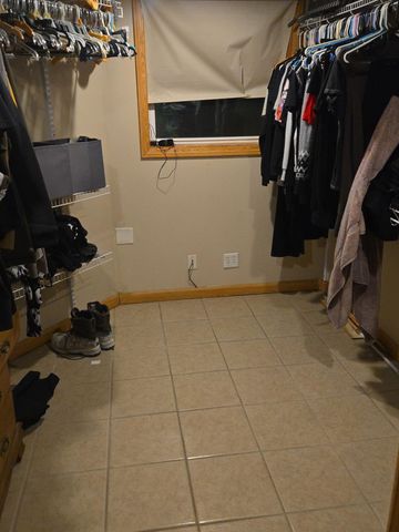2931 Crabapple Lane, Hobart, IN 46342