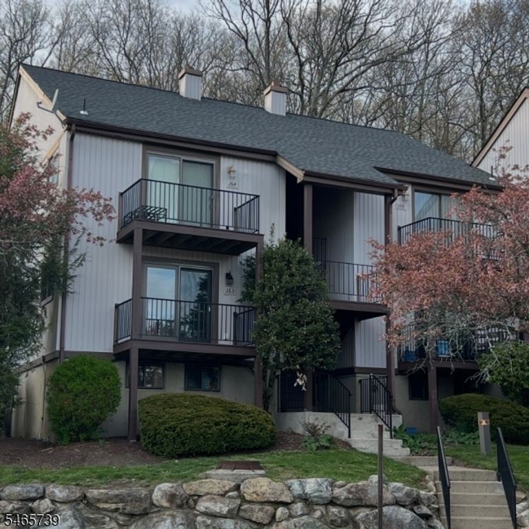 9163 Ashland Ct, Stanhope Boro, NJ 07874 — exterior