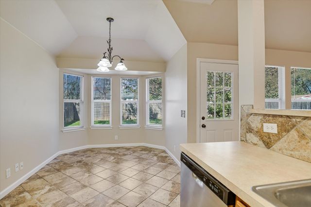 819 Sonny DR, Leander, TX 78641