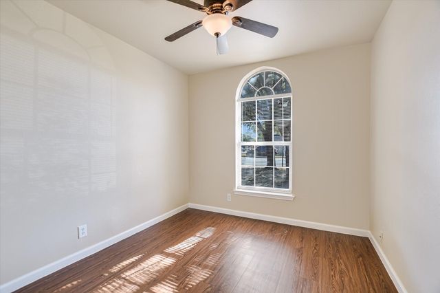 819 Sonny DR, Leander, TX 78641