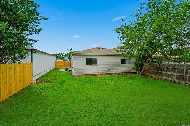 3718 CANDLEBLUFF DR, San Antonio, TX 78244