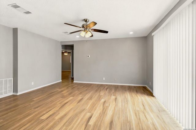3718 CANDLEBLUFF DR, San Antonio, TX 78244