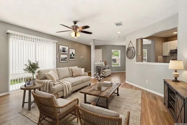 3718 CANDLEBLUFF DR, San Antonio, TX 78244