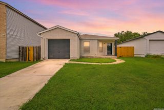 3718 CANDLEBLUFF DR, San Antonio, TX 78244