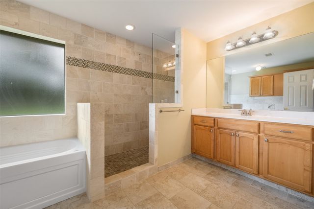 109 Castlewood Road, Enchanted Oaks, TX 75156