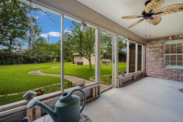 109 Castlewood Road, Enchanted Oaks, TX 75156