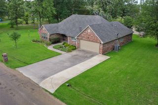 109 Castlewood Road, Enchanted Oaks, TX 75156
