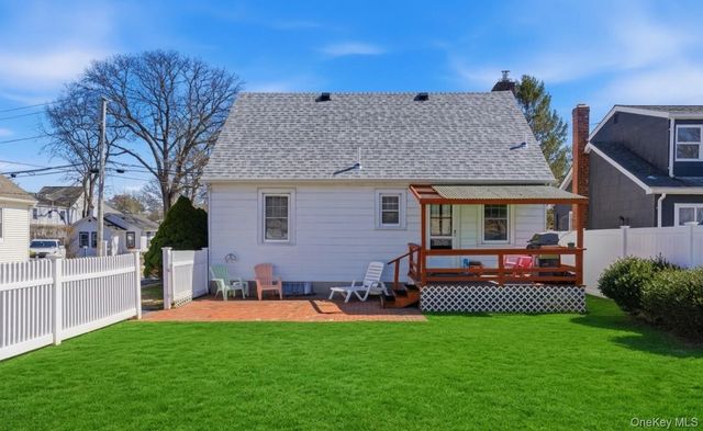 126 Grant Street, Centerport, NY 11721