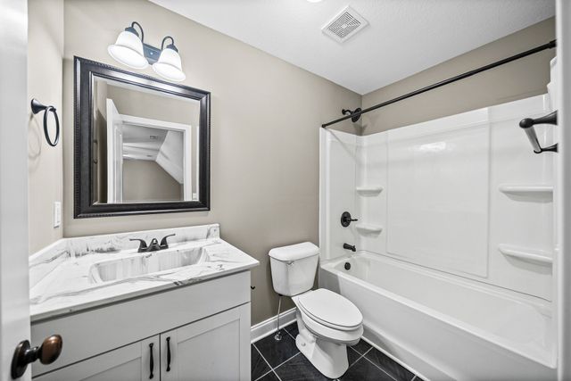 1861 Red Fox Trl, Clarksville, TN 37042