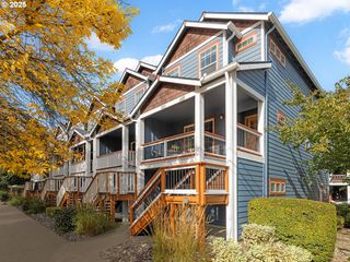 301 W MAIN St, Hillsboro, OR 97123