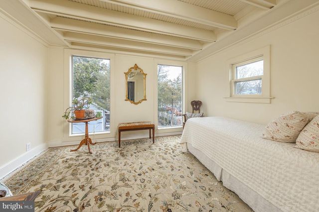 37 N MAIN ST, Mullica Hill, NJ 08062