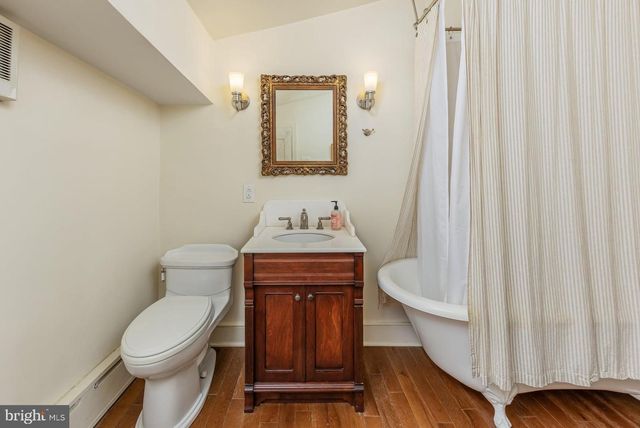 37 N MAIN ST, Mullica Hill, NJ 08062