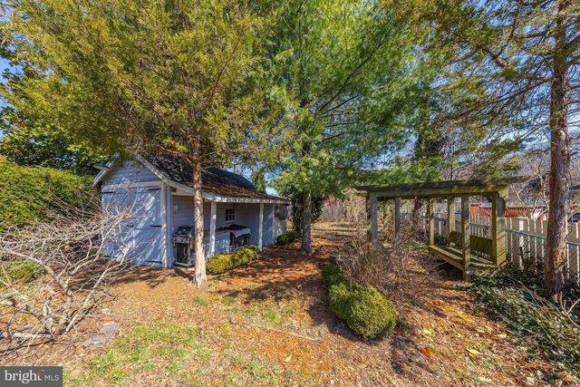 37 N MAIN ST, Mullica Hill, NJ 08062