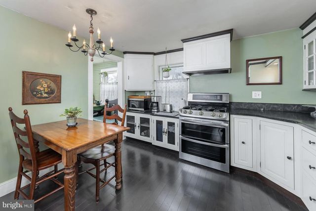 37 N MAIN ST, Mullica Hill, NJ 08062