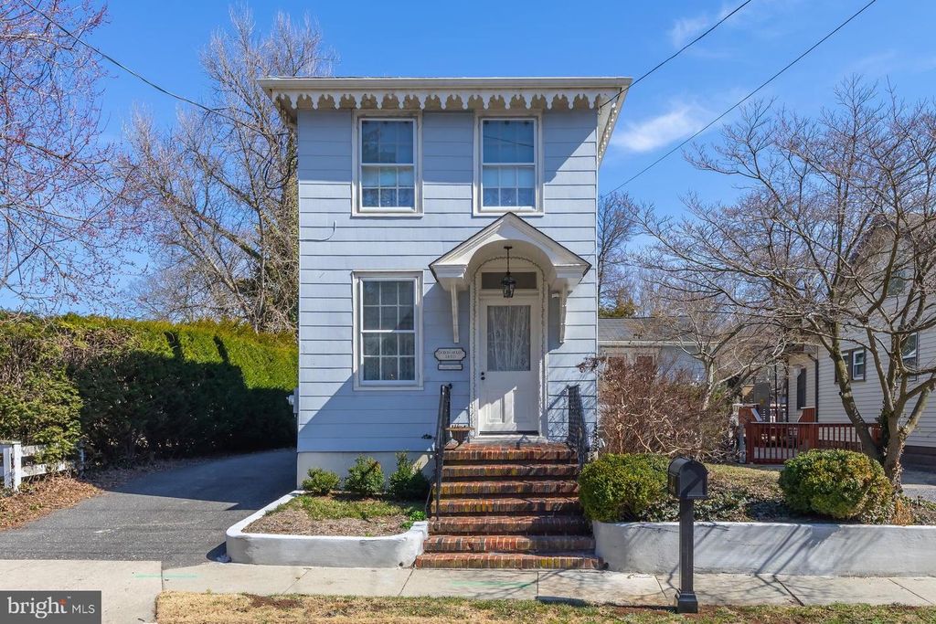 37 N MAIN ST, Mullica Hill, NJ 08062