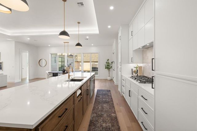 10049 SW 27th Street, Yukon, OK 73099