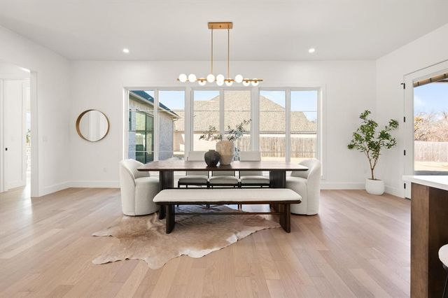 10049 SW 27th Street, Yukon, OK 73099