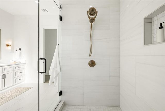 10049 SW 27th Street, Yukon, OK 73099