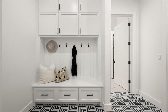 10049 SW 27th Street, Yukon, OK 73099