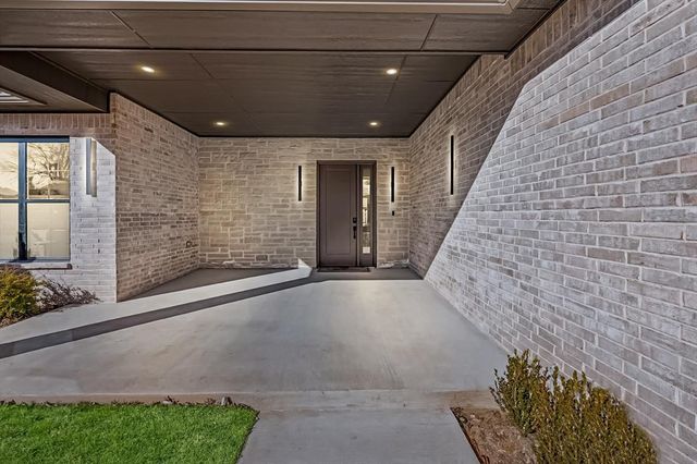 10049 SW 27th Street, Yukon, OK 73099