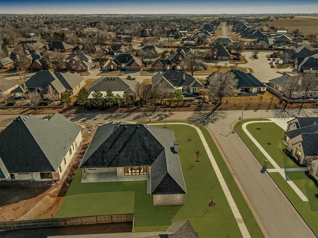 10049 SW 27th Street, Yukon, OK 73099