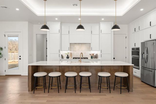 10049 SW 27th Street, Yukon, OK 73099