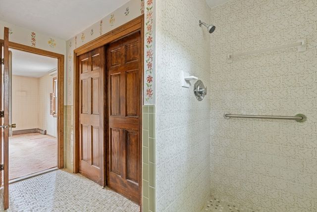 16 Rocky Lane, Medfield, MA 02052