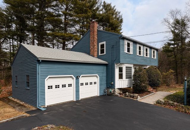 16 Rocky Lane, Medfield, MA 02052