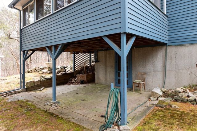 16 Rocky Lane, Medfield, MA 02052