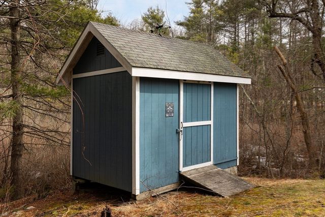 16 Rocky Lane, Medfield, MA 02052